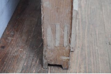 アンティーク建具　大振り!!　栗材・檜(ヒノキ)材　堂々とした佇まいが存在感を放つ蔵戸1枚(引き戸、玄関戸)(R-079864)