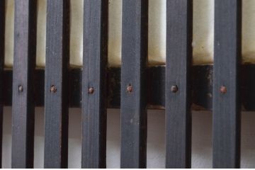 アンティーク建具　ペイント仕上げ限定　和の空間を高める幅広格子戸2枚セット(引き戸、障子戸)(R-079867)
