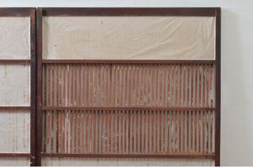 アンティーク建具　ペイント仕上げ限定　和の空間を高める幅広格子戸2枚セット(引き戸、障子戸)(R-079867)