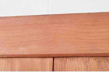 アンティーク建具　欅(ケヤキ)材　味わい深い木の風合いが魅力的な蔵戸1枚(引き戸、玄関戸)(R-079870)