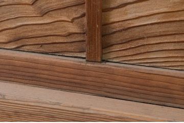 アンティーク建具　和の風情を醸し出すくぐり戸(蔵戸、玄関戸、格子戸、引き戸)(R-079871)