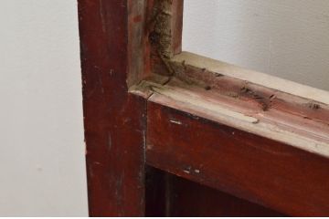 アンティーク建具　和の貫禄を漂わせる升目(マス目)格子蔵戸1枚(きつね格子、狐格子、引き戸、玄関戸、格子戸)(R-079874)