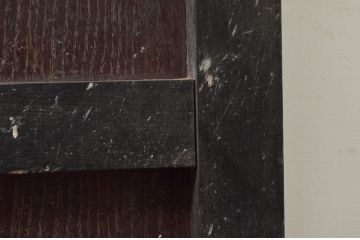 アンティーク建具　2トーンカラーが良いね　時代の流れを感じさせる格子蔵戸1枚(引き戸、玄関戸、格子戸)(R-079875)