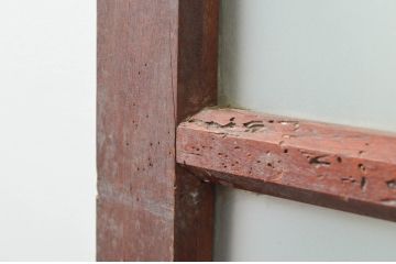 アンティーク建具　落ち着いた和の雰囲気におすすめなガラス入り升目(マス目)格子蔵戸1枚(きつね格子、狐格子、玄関戸、格子戸、ガラス戸、引き戸)(R-079876)