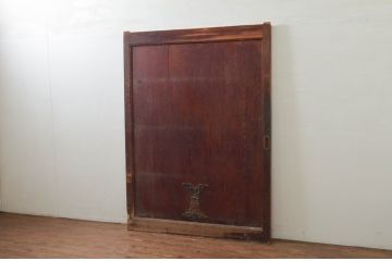 アンティーク建具　欅(ケヤキ)材　時を経た風合いが楽しめる蔵戸1枚(引き戸、玄関戸)(R-079877)