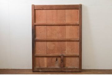 アンティーク建具　欅(ケヤキ)材　時を経た風合いが楽しめる蔵戸1枚(引き戸、玄関戸)(R-079877)