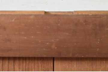 アンティーク建具　欅(ケヤキ)材　時を経た風合いが楽しめる蔵戸1枚(引き戸、玄関戸)(R-079877)