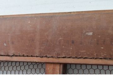 アンティーク建具　欅(ケヤキ)材　和モダンな雰囲気を醸し出す升目(マス目)格子蔵戸1枚(きつね格子、狐格子、引き戸、玄関戸)(R-079880)