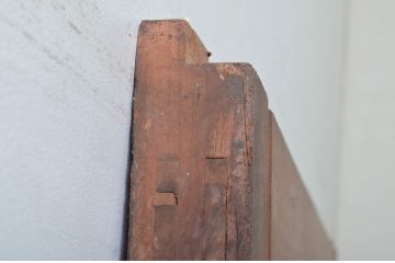 アンティーク建具　欅(ケヤキ)材　和モダンな雰囲気を醸し出す升目(マス目)格子蔵戸1枚(きつね格子、狐格子、引き戸、玄関戸)(R-079880)