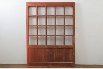 アンティーク建具　総欅(ケヤキ)材　味わい深い風合いが魅力の升目(マス目)格子蔵戸1枚(きつね格子、狐格子、引き戸、玄関戸)(R-079882)