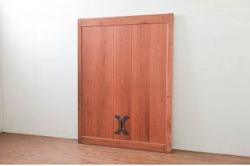 アンティーク建具　総欅(ケヤキ)材　味わい深い木の風合いが魅力的な蔵戸1枚(引き戸、玄関戸)(R-079883)