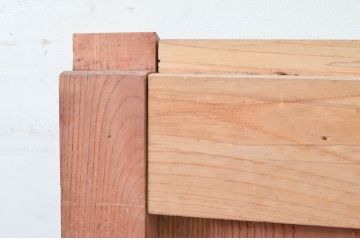 アンティーク建具　総欅(ケヤキ)材　味わい深い木の風合いが魅力的な蔵戸1枚(引き戸、玄関戸)(R-079883)