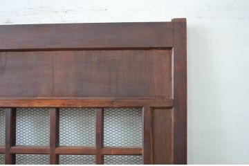 アンティーク建具　総欅(ケヤキ)材　時代の流れを感じさせる升目(マス目)格子蔵戸1枚(きつね格子、狐格子、引き戸、玄関戸、格子戸)(R-079884)