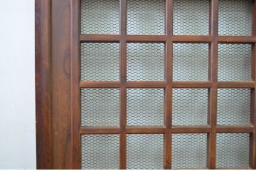 アンティーク建具　総欅(ケヤキ)材　時代の流れを感じさせる升目(マス目)格子蔵戸1枚(きつね格子、狐格子、引き戸、玄関戸、格子戸)(R-079884)