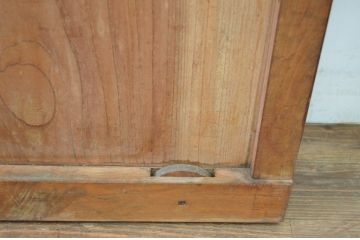 アンティーク建具　総欅(ケヤキ)材　時代の流れを感じさせる升目(マス目)格子蔵戸1枚(きつね格子、狐格子、引き戸、玄関戸、格子戸)(R-079884)