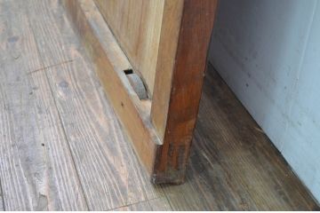 アンティーク建具　総欅(ケヤキ)材　時代の流れを感じさせる升目(マス目)格子蔵戸1枚(きつね格子、狐格子、引き戸、玄関戸、格子戸)(R-079884)