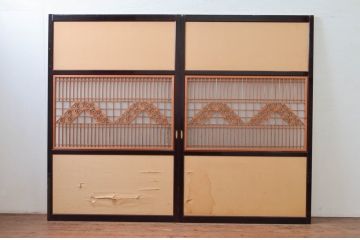 アンティーク建具　高級品!!　漆塗り框の組子入りガラス帯戸2枚セット(引き戸、ガラス戸)(R-079886)