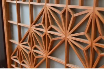 アンティーク建具　高級品!!　漆塗り框の組子入りガラス帯戸2枚セット(引き戸、ガラス戸)(R-079886)