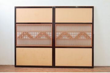 アンティーク建具　高級品!!　漆塗り框の組子入りガラス帯戸2枚セット(引き戸、ガラス戸)(R-079887)