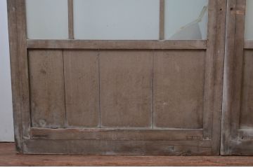 アンティーク建具　ペイント仕上げ限定　レトロな雰囲気づくりにおすすめのガラス戸2枚セット(引き戸)(R-079888)