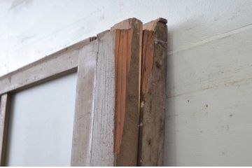 アンティーク建具　ペイント仕上げ限定　レトロな雰囲気づくりにおすすめのガラス戸2枚セット(引き戸)(R-079888)