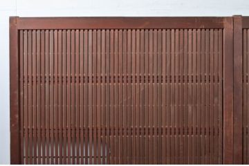 アンティーク建具　美品　腰板欅(ケヤキ)材　風情のある佇まいが魅力的な裏障子付き幅広格子戸2枚セット(帯戸、引き戸、障子戸)(R-079889)
