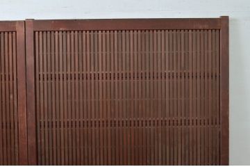 アンティーク建具　美品　腰板欅(ケヤキ)材　風情のある佇まいが魅力的な裏障子付き幅広格子戸2枚セット(帯戸、引き戸、障子戸)(R-079889)