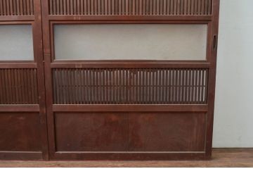 アンティーク建具　美品　腰板欅(ケヤキ)材　風情のある佇まいが魅力的な裏障子付き幅広格子戸2枚セット(帯戸、引き戸、障子戸)(R-079889)