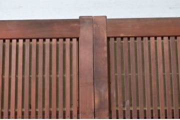アンティーク建具　美品　腰板欅(ケヤキ)材　風情のある佇まいが魅力的な裏障子付き幅広格子戸2枚セット(帯戸、引き戸、障子戸)(R-079890)