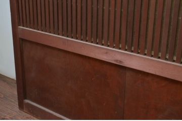 アンティーク建具　美品　腰板欅(ケヤキ)材　風情のある佇まいが魅力的な裏障子付き幅広格子戸2枚セット(帯戸、引き戸、障子戸)(R-079890)