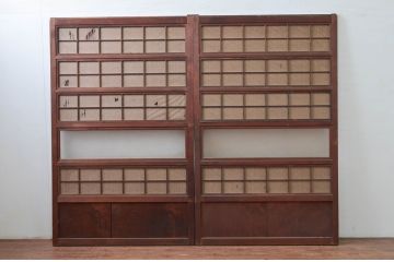 アンティーク建具　美品　腰板欅(ケヤキ)材　風情のある佇まいが魅力的な裏障子付き幅広格子戸2枚セット(帯戸、引き戸、障子戸)(R-079890)