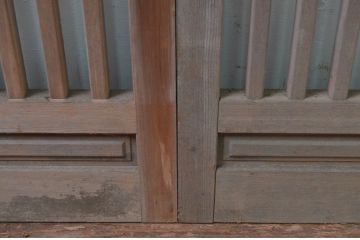 アンティーク建具　和の空間づくりにおすすめの数寄屋の荒格子戸2枚セット(引き戸)(R-079891)
