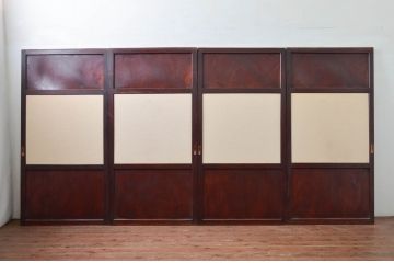 アンティーク建具　上手物　高級品　総欅(ケヤキ)材　和モダンな空間を演出する漆塗り帯戸4枚セット(引き戸)(R-079894)