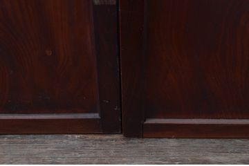 アンティーク建具　上手物　高級品　総欅(ケヤキ)材　和モダンな空間を演出する漆塗り帯戸4枚セット(引き戸)(R-079894)
