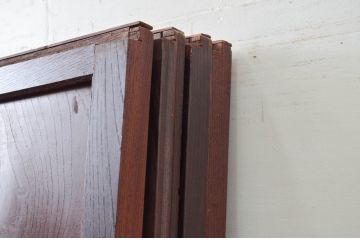 アンティーク建具　上手物　高級品　総欅(ケヤキ)材　和モダンな空間を演出する漆塗り帯戸4枚セット(引き戸)(R-079894)