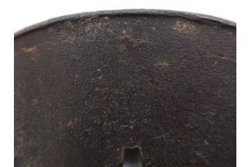 時代武具　鉄地　堅丸形　獅子　蝶　牡丹　細かな装飾が目を引く鍔(花、ライオン、ちょう、彫刻、刀装具)(R-079903)