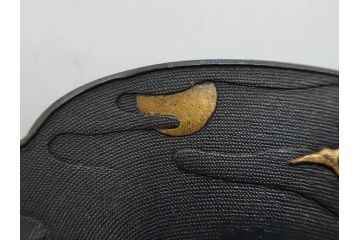 時代武具　東吟亭義照(佐藤義照)　赤銅　魚子地　雲隠れ月に花鳥図　大小揃　匠の美技に見惚れる鍔(桜、燕、ツバメ、サギ、鷺、後藤一乗門、七子地、金彩、彫刻、刀装具、ケース付き)(R-079904)