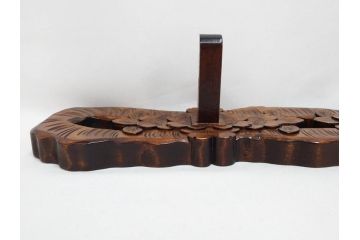 軽井沢彫り　桜彫刻　ハンガー掛け　桜のデザインが上品なフックウォール(木製、洋服掛け、ウォールハンガー、コート掛け、帽子掛け、壁掛け、収納フック)(R-079909)