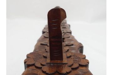 軽井沢彫り　桜彫刻　ハンガー掛け　桜のデザインが上品なフックウォール(木製、洋服掛け、ウォールハンガー、コート掛け、帽子掛け、壁掛け、収納フック)(R-079909)