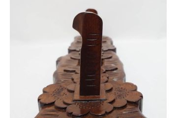 軽井沢彫り　桜彫刻　ハンガー掛け　桜のデザインが上品なフックウォール(木製、洋服掛け、ウォールハンガー、コート掛け、帽子掛け、壁掛け、収納フック)(R-079909)