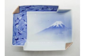 戦前　深川製磁　オールド深川　有田焼　染付　富士山　約16cm　5.1寸　優雅に舞う鶴が魅力の変形皿4枚セット(ツル、風景、金彩、中皿、なます皿、和皿、和食器、裏印、五寸一分)(R-079910)