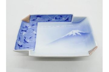 戦前　深川製磁　オールド深川　有田焼　染付　富士山　約16cm　5.1寸　優雅に舞う鶴が魅力の変形皿4枚セット(ツル、風景、金彩、中皿、なます皿、和皿、和食器、裏印、五寸一分)(R-079910)