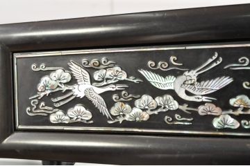 アジアンビンテージ　韓国　華やかな螺鈿(ラデン)細工が目を引く茶棚(飾り棚、違い棚、収納棚、戸棚、ヴィンテージ)(R-079919)