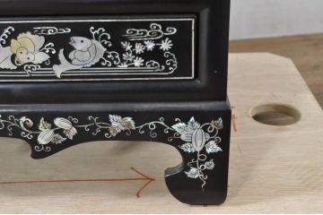 アジアンビンテージ　韓国　華やかな螺鈿(ラデン)細工が目を引く茶棚(飾り棚、違い棚、収納棚、戸棚、ヴィンテージ)(R-079919)