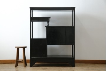 アジアンビンテージ　韓国　華やかな螺鈿(ラデン)細工が目を引く茶棚　(R-079919)