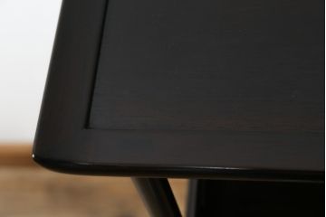 和製ビンテージ　上手物!!　紫檀(シタン)材　控え目な装飾が上品さを醸し出す漆塗りの飾り棚(茶棚、違い棚、収納棚、戸棚、ヴィンテージ)(R-079920)
