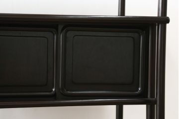 和製ビンテージ　上手物!!　紫檀(シタン)材　控え目な装飾が上品さを醸し出す漆塗りの飾り棚(茶棚、違い棚、収納棚、戸棚、ヴィンテージ)(R-079920)