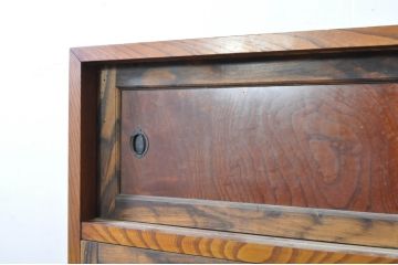 和製アンティーク　高級品!!　新潟産　前面欅(ケヤキ)材　玉杢　黒柿材　漆塗り　表情豊かな木材の魅力をふんだんに味わえる和箪笥(衣装タンス、整理箪笥、収納箪笥、観音箪笥、時代箪笥、引き出し、チェスト)(R-079925)