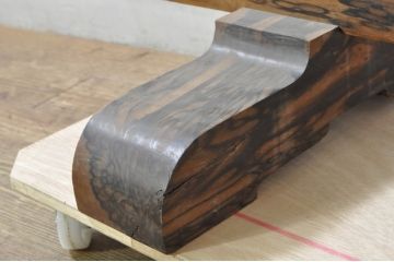 和製アンティーク　高級品!!　黒柿材　和の雰囲気を盛り立てる透かし彫り入りの衝立て(パーテーション、衝い立て、つい立て、間仕切り)(R-079927)