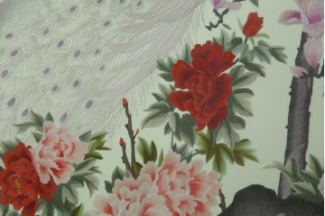 アジアンビンテージ　中国古玩　特大!!　高級品　花梨(カリン)材　緻密な双龍の透かし彫刻入り　両面ガラス　木蓮(モクレン)　牡丹に孔雀図　鮮やかな刺繍絵をあしらった衝立て(衝い立て、パーテーション、つい立て、間仕切り、ディスプレイ、ヴィンテージ)(R-079930)